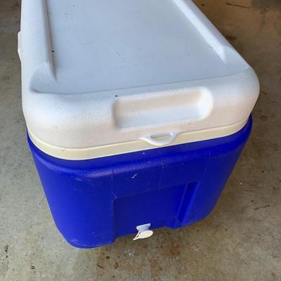 Large Igloo Polar Roller Cooler On Wheels