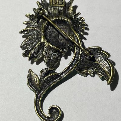 Vintage SUNFLOWER BROOCH 1969 Dominick Avellino Enameled Stamped DD Metallic Finished Fashion Pin.