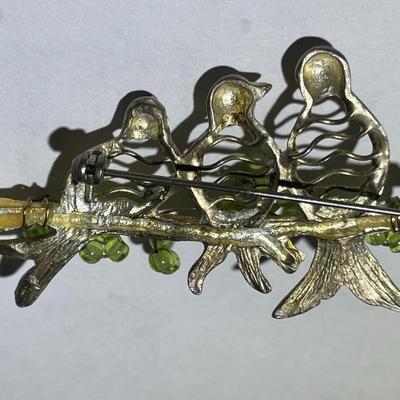 Vintage BIRDS on a Grape Branch Metallic Finished Fashion Pin in VG Preowned Condition.