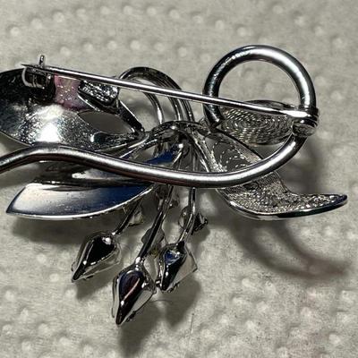 VINTAGE STERLING SILVER RHINESTONE PIN/BROOCH 2" WIDE IN VG PREOWNED CONDITION AS PICTURED. FREE DOMESTIC SHIPPING.