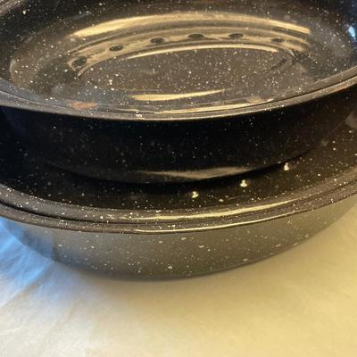 Presto skillet and enamelware roasters