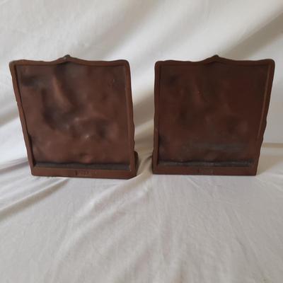 Gorgeous Leaf Lamp and Metal Native American Bookends (O-KD)