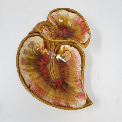 1960's Maurice of Calif USA IM-92 Leaf Shape Dip & Chip Bowl