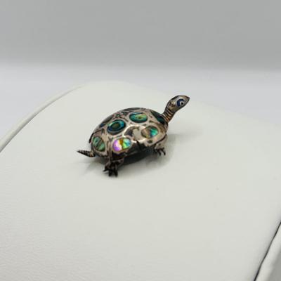 Lot 511J: Vintage Maricela Sterling Silver & Abalone Turtle Brooch, Sterling Silver Musuem of Modern Art Stick Pin