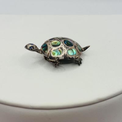 Lot 511J: Vintage Maricela Sterling Silver & Abalone Turtle Brooch, Sterling Silver Musuem of Modern Art Stick Pin