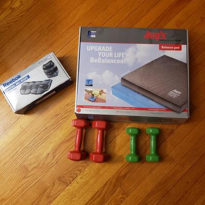 Reebok Adjustable Ankle Weights, Two Sets of Free Weights and Aires Balance Pad (LR-KD)