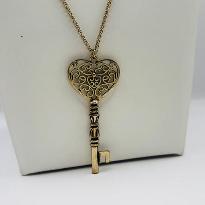 Lot 508J: Fashion Necklace Collection