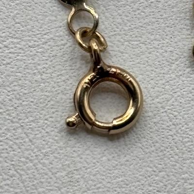 Lot 506J: 1/20th Gold Filled 14K Chain & Heart Pendant, Shell/Beaded Necklaces & Gold Fauz Pearl Earrings