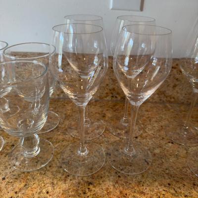 388 Set of 8 Riedel Stemware and 4 Icetea Glasses
