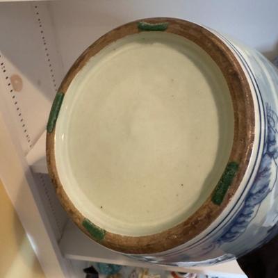 407 Vintage Blue and White Ginger Jar