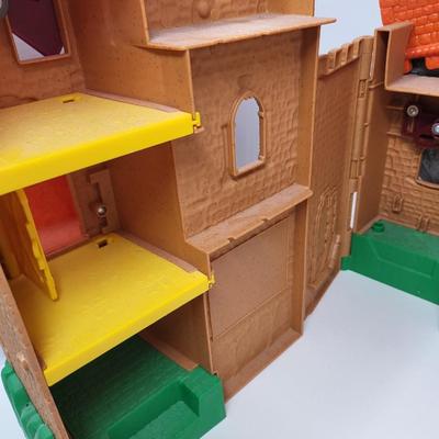 Fisher-Price Imaginext Castle + Extras