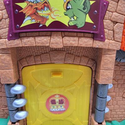 Fisher-Price Imaginext Castle + Extras