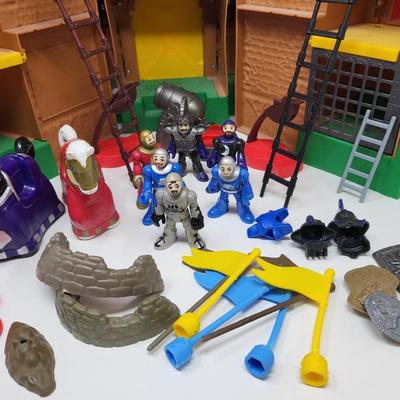 Fisher-Price Imaginext Castle + Extras