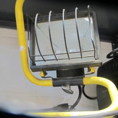 Miter Box Light Box APC Back-UPS 550