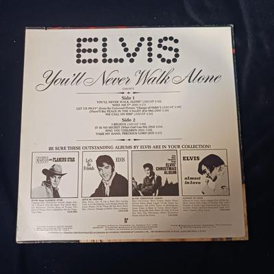 2 ELVIS PRESLEY VINYL RECORD ALBUMS