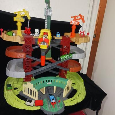 THOMAS TRAINS AND CRANES SUPER TOWER