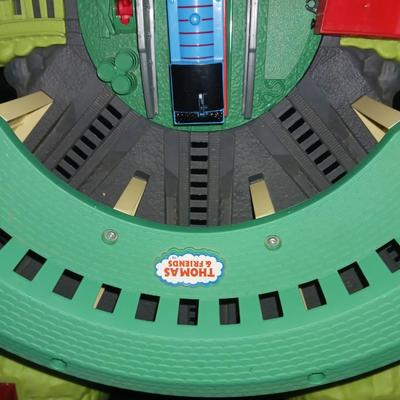 THOMAS TRAINS AND CRANES SUPER TOWER