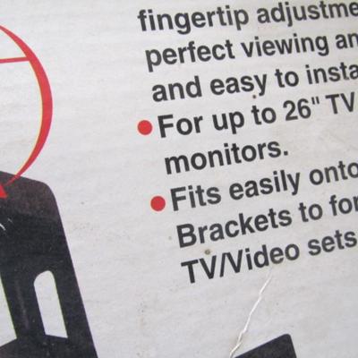 TV Wall Bracket & Video Holder Bracket Up To 26" TV Sets