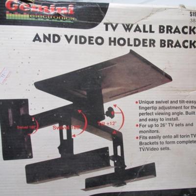 TV Wall Bracket & Video Holder Bracket Up To 26" TV Sets