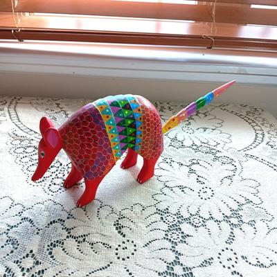 ALEBRIJE OAXACAN HAND PAINTED AND CARVED ARMADILLO