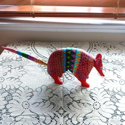 ALEBRIJE OAXACAN HAND PAINTED AND CARVED ARMADILLO