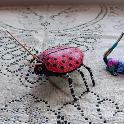 2 SMALLER ALEBRIJE OAXACAN HAND CARVED AND PAINTED SIGNED CREATURES