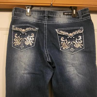 Red Rivet Women's Size 14 Blue Jeans Embellished