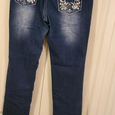 Red Rivet Women's Size 14 Blue Jeans Embellished