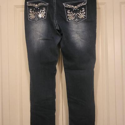 Red Rivet Women's Size 14 Blue Jeans Embellished