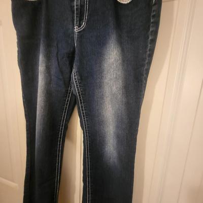 Red Rivet Women's Size 14 Blue Jeans Embellished