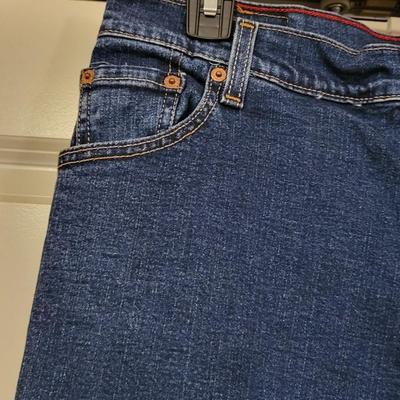 Women's Levi's 550 Classic Relaxrd Boot Cut Jeans Size 14M