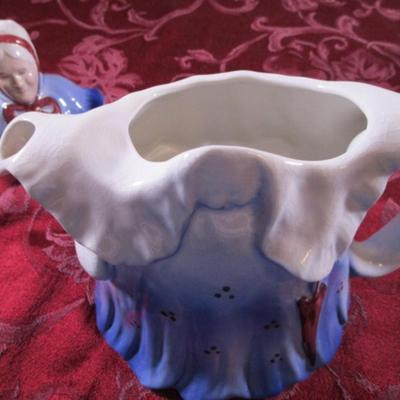 Vintage Tony Wood Little Old Lady tea set