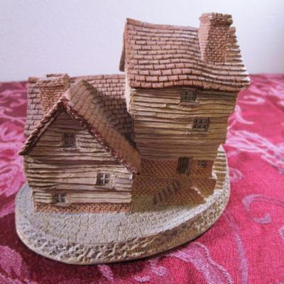 David Winter cottage "Market Street"