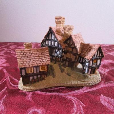 David Winter cottage "Stratford House"
