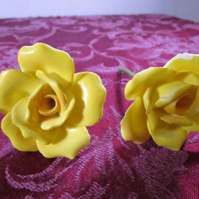 Sale Photo Thumbnail #230: See pictures, roses are 2 yellow & 4 pink