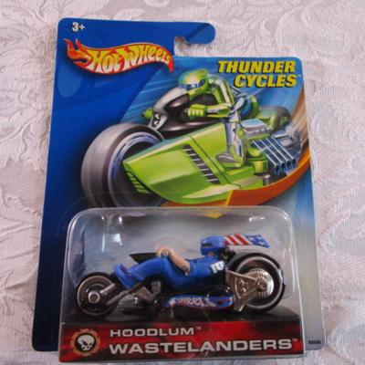 Sale Photo Thumbnail #487: Hoodlum Wastelanders motorcycle, New in package