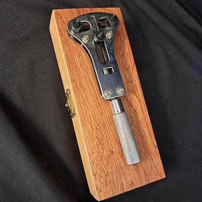 Handcrafted Wooden Watch Box, Watches and More. (LR-SD)