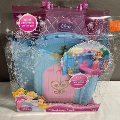 Barbie Pegasus & Transforming castle
