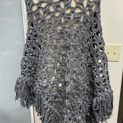 Vintage Crochet Cape Shawl Wrap Women Gray Beautiful Fringe