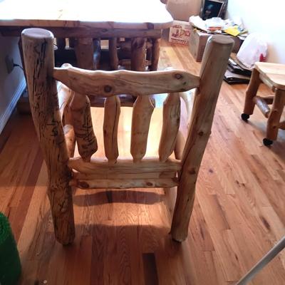 GORGEOUS PINE LOG SLAB DINING TABLE W/2 CAPTAIN, 2 ARMLESS CHAIRS