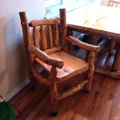 GORGEOUS PINE LOG SLAB DINING TABLE W/2 CAPTAIN, 2 ARMLESS CHAIRS