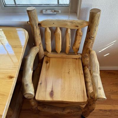 GORGEOUS PINE LOG SLAB DINING TABLE W/2 CAPTAIN, 2 ARMLESS CHAIRS