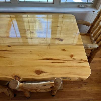GORGEOUS PINE LOG SLAB DINING TABLE W/2 CAPTAIN, 2 ARMLESS CHAIRS