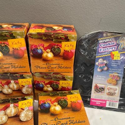 Ornament holders and Christmas items