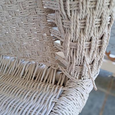 Outdoor White Wicker Hanging Porch Swing (P-SD)