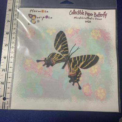 Hermosa Mariposa Collectible Paper Butterfly.