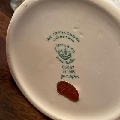 Teacups and saucers