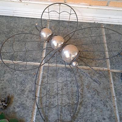 Collection of Garden Art, Hangers, Pots and More (P-SD)