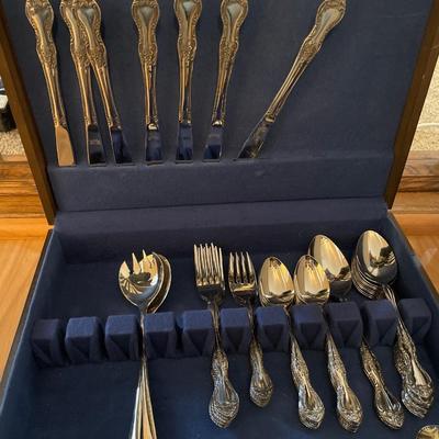 Reb-aCraft silverware set with box