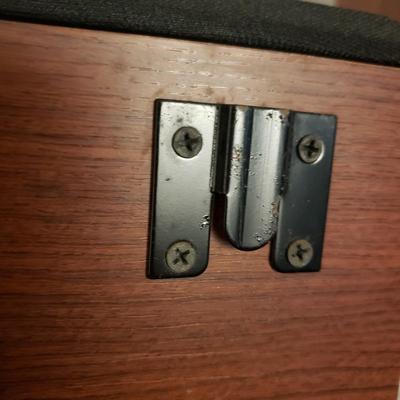 Pair of Axiom QS8 v2 Wall Mount Surround Sound Speakers w/ Stands (B4-KD)